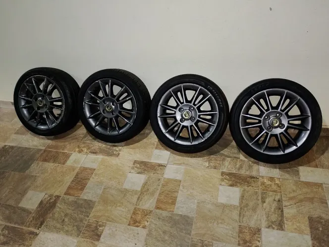 Rodas 15 