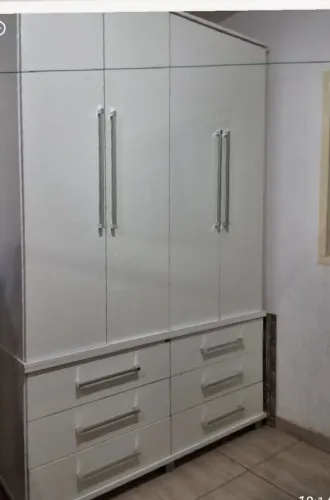 Guarda roupas 