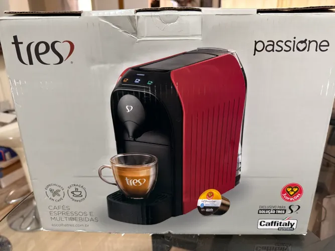 Cafeteira três corações passione