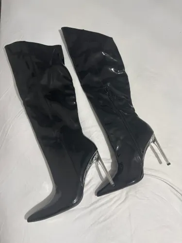Bota linda, acima do joelho