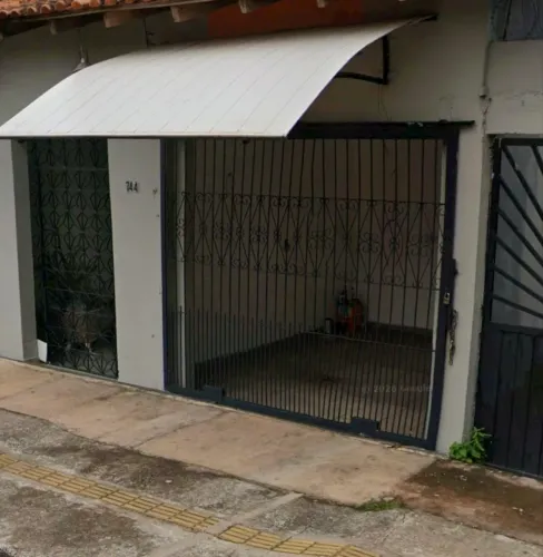 Toldo Curvo para Garagem - Estrutura Metálica e Cobertura em PVC