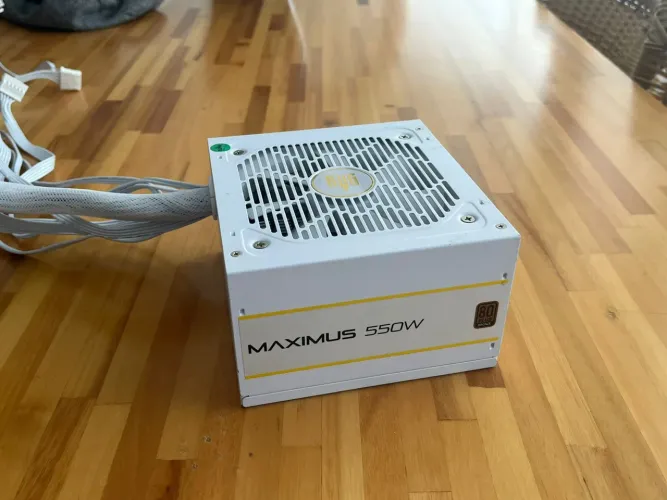 Fonte 550w Revenger Maximus