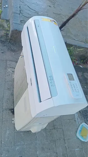 Ar Condicionado Springer 9 Mil BTUs Quente e Fria