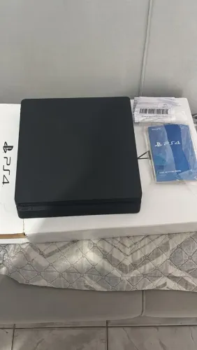 Ps4 Slim 1000GB armazenamento -Completo -2 Controles -Oportunidade única.