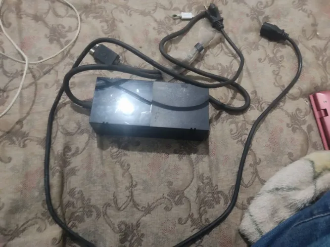 Vendo fonte de Xbox one