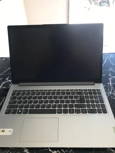 Vende-se Notebook Lenovo
