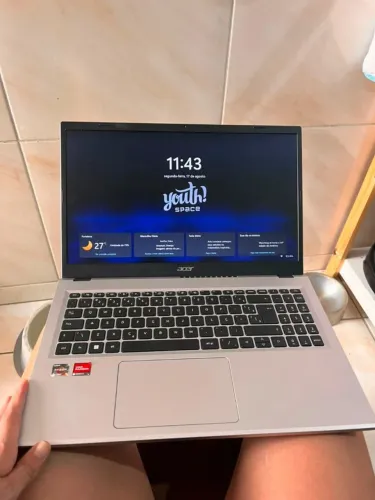 Not Acer Ryzen 5 / 8GB / SSD 256GB
