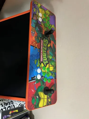 Vendo bancada arcade games com 21 mil jogos e com suporte integrado