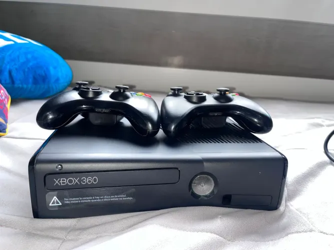 Xbox 360 S Console