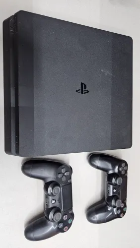 Ps4 slin com 2 controles