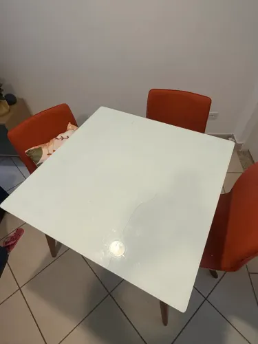 Mesa de Jantar com Tampo de Vidro Quadrada 90cm x 90 cm