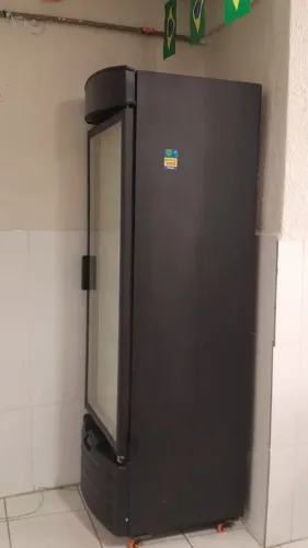 FREEZER VERTICAL PRETO