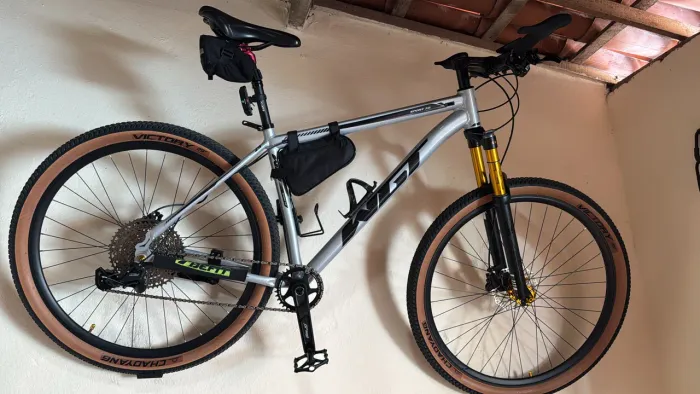 Estou vendendo uma bike aro 29 top