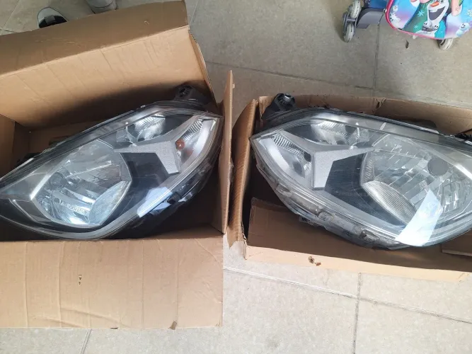FAROL VW UP