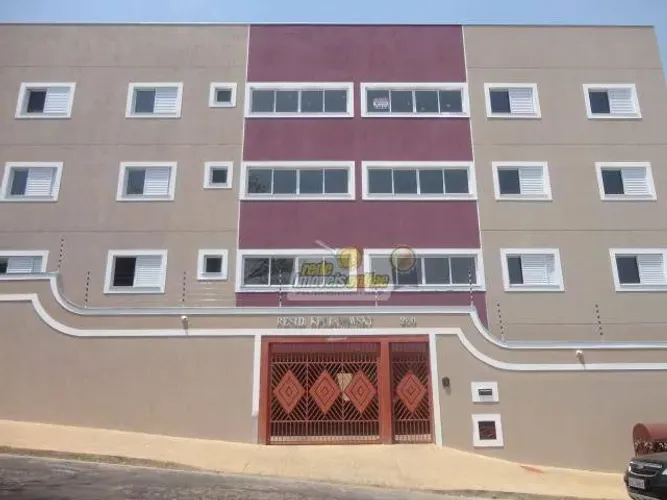 Apartamento com 3 dormitórios para alugar, 134 m² por R$ 2.731,63/mês - Abadia - Uberaba/M