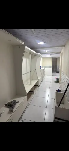 Armários para loja de roupa