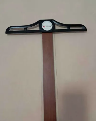 Régua Antropométrica Trident 80 cm Com Inclinômetro - (Semi Nova)