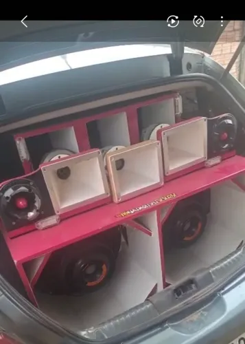 Vendo ou troco por moto som funcionando tudo perfeitamente mais informacoes so chama pv