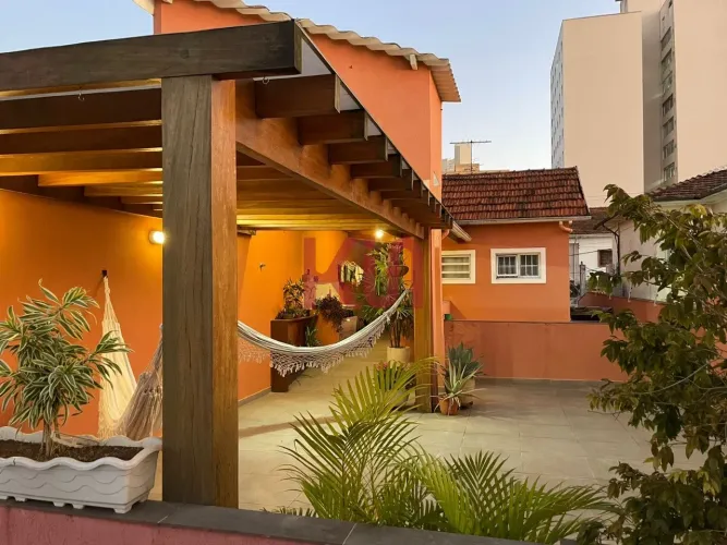 Imperdível casa à venda em São Paulo-SP, Cambuci: 3 quartos, 3 suítes, 5 banheiros, 4 vaga