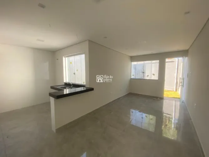 Excelente casa 2 quartos com Garagem
