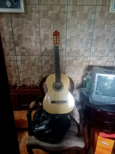 Violão novo