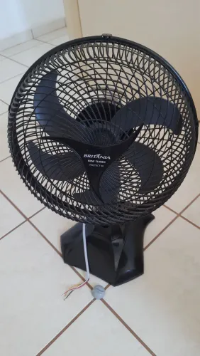 Ventilador Britânia 30 cm para retirar peças 
