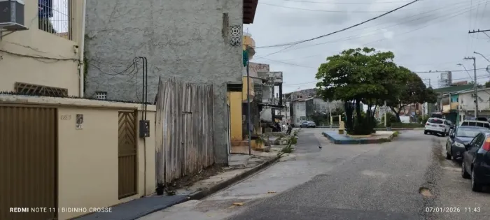 Vendo Terreno Travessa Antônio Baena  637 com IPTU atualizado . Prox AV Duque 