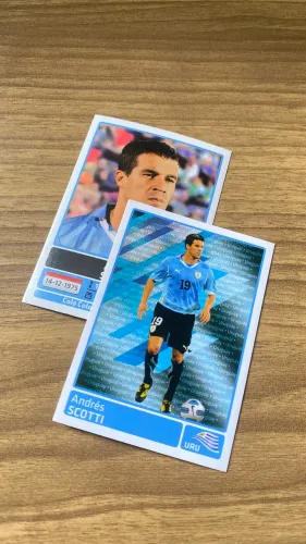 Kit 2 Figurinhas Andrés Scotti Uruguai