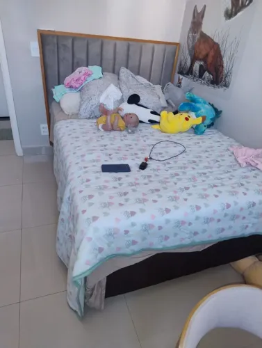 2 camas uma casal e uma solteiro com colchão de puxa embaixo box baú por 1000