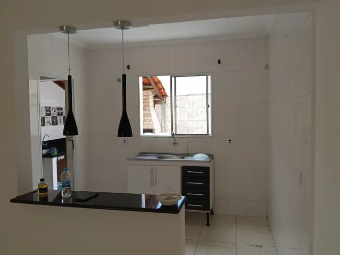 Sobrado 59m² Novo 2 Dormitórios 2 banheiros 1 vaga - Botujuru - Mogi das
