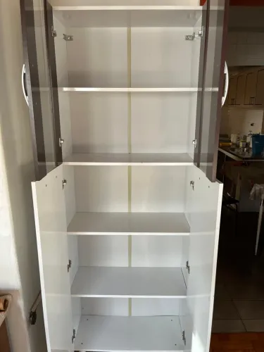 Armário tipo cristaleira 4 portas