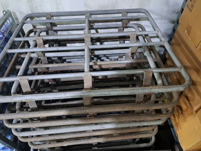 Palete de ferro tubular