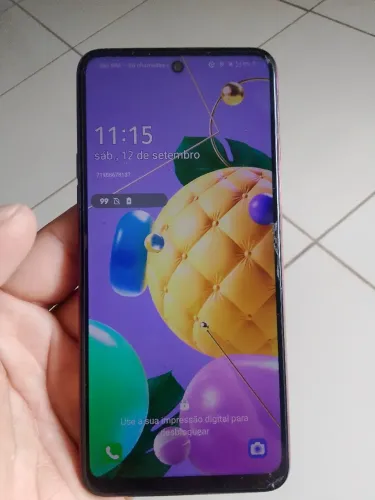Celular LG K62 com defeito