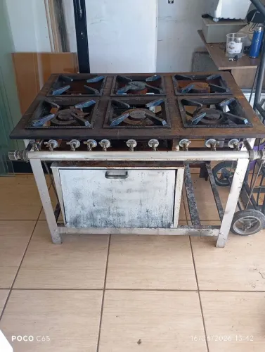 Fogão industrial 6 bocas com forno