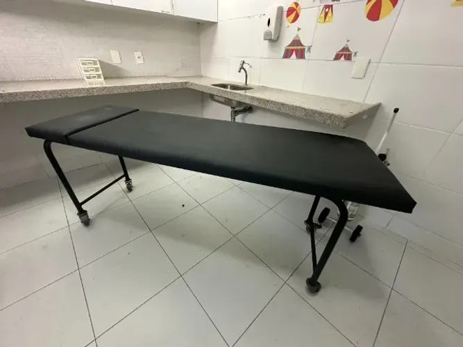 Maca para Exames com Cabeceira Reclinável + Escada de 2 Degraus
