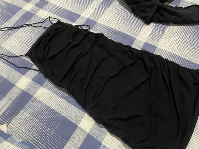vestido tubinho preto