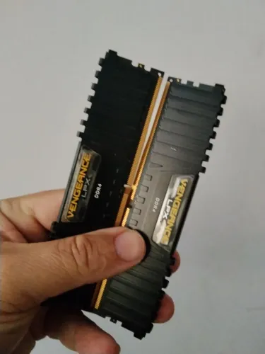 2 Memória vengeance LPX DDR4 8Gb 3000 MHz