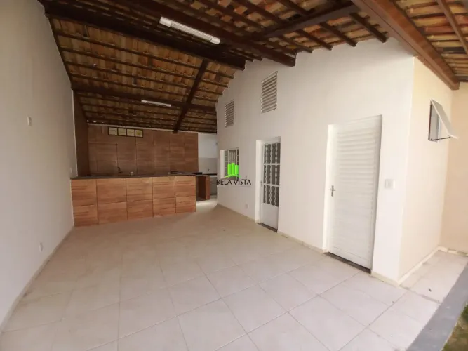 Casa em Moradas Da Lapinha com 135.00 m² , 2 quarto(s) , 2 vaga(s).