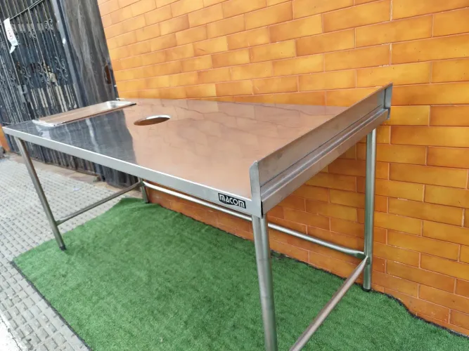 Mesa industrial inox Macom