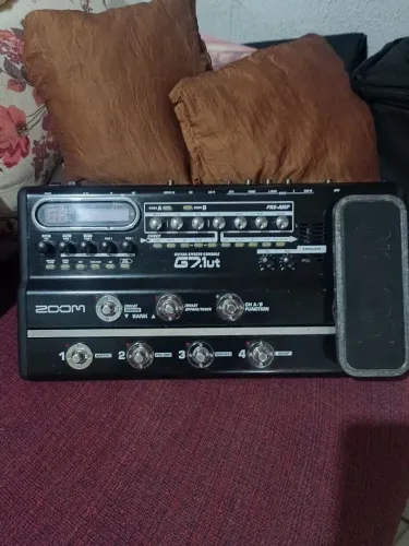 Pedaleira zoom G7 tudo perfeita