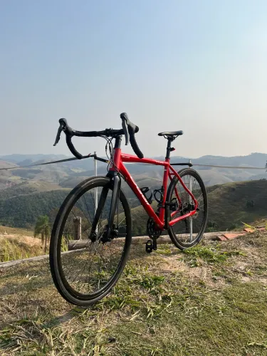 Bicicleta OGGI SPEED VELLOCE DISC 