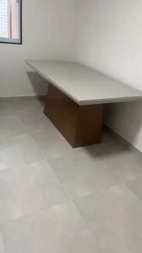 Mesa laqueada retangular 1,80 x 0,90