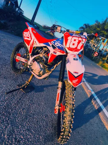 CRF 230 com motor 204 regulamento catarinense 