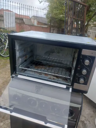 Forno elétrico médio