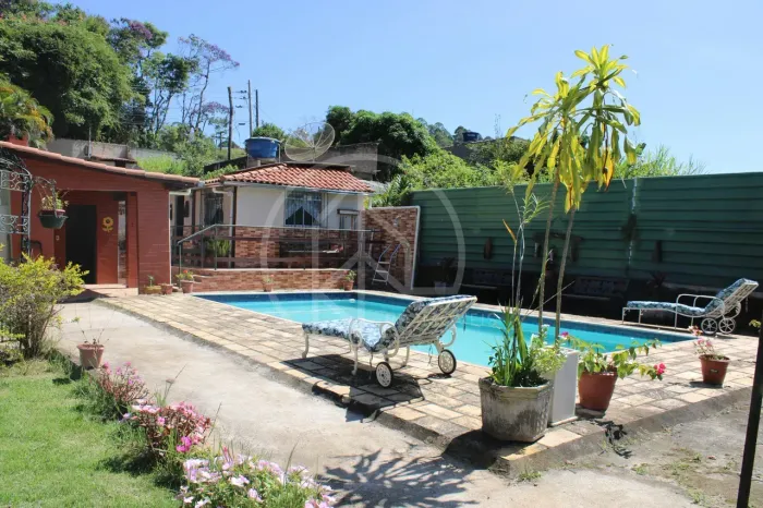 Imóvel para venda possui 70 metros quadrados com 2 quartos em Grama - Juiz de Fora - MG