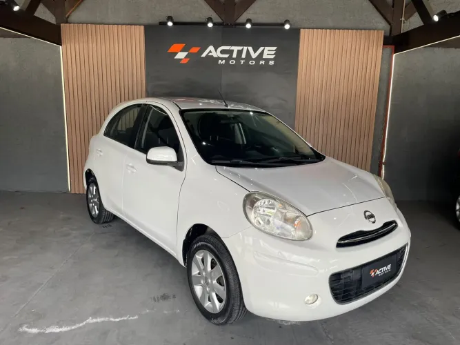 Nissan March S 1.0 16V Flex Fuel 5P 2014