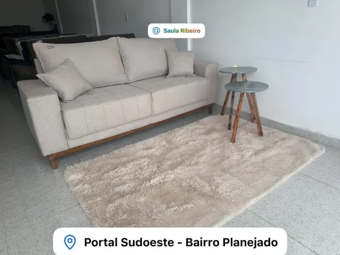 Sofá colonial com 2 metros novo a pronta entrega 1200,00.