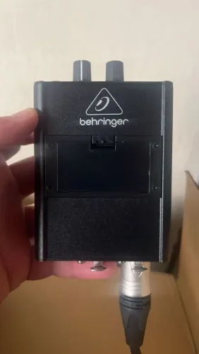 Behringer Behringer Powerplay P1,  amplificador In-Ear Monitor Profissional, novo.