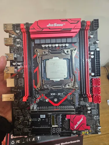 Melhor kit Xeon para jogos! E5-2667v3 + X99 J11