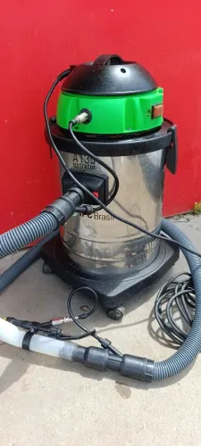 Extratora